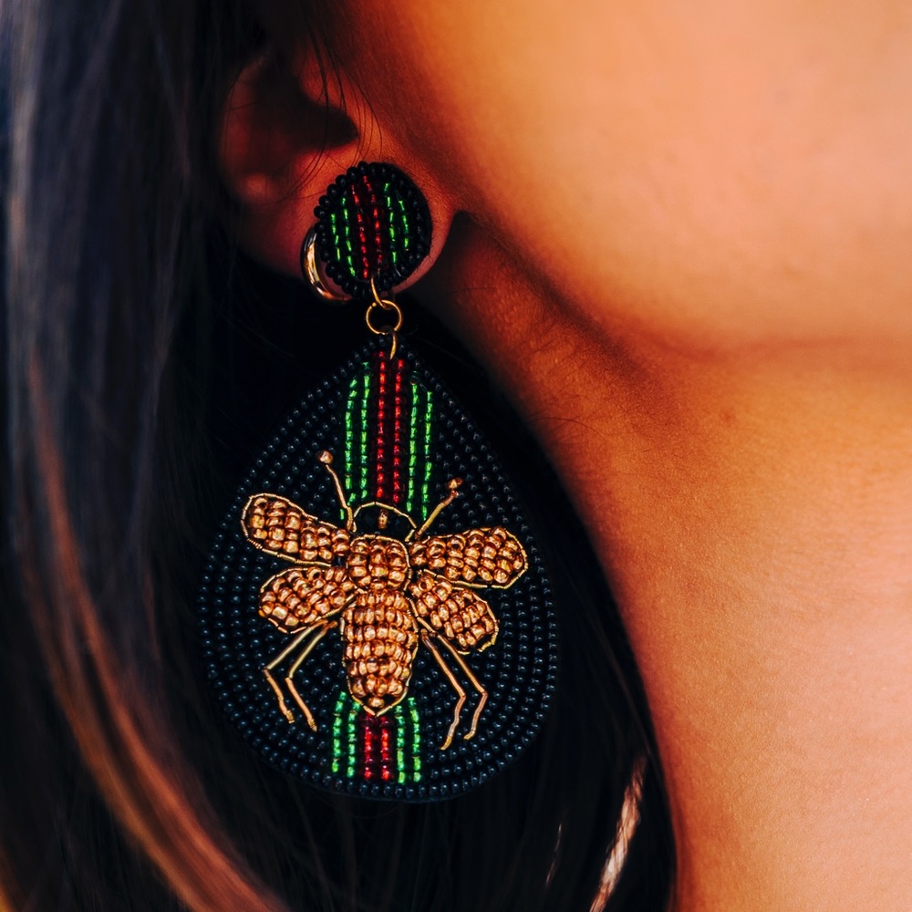 Buzzy Bee dropped earrings